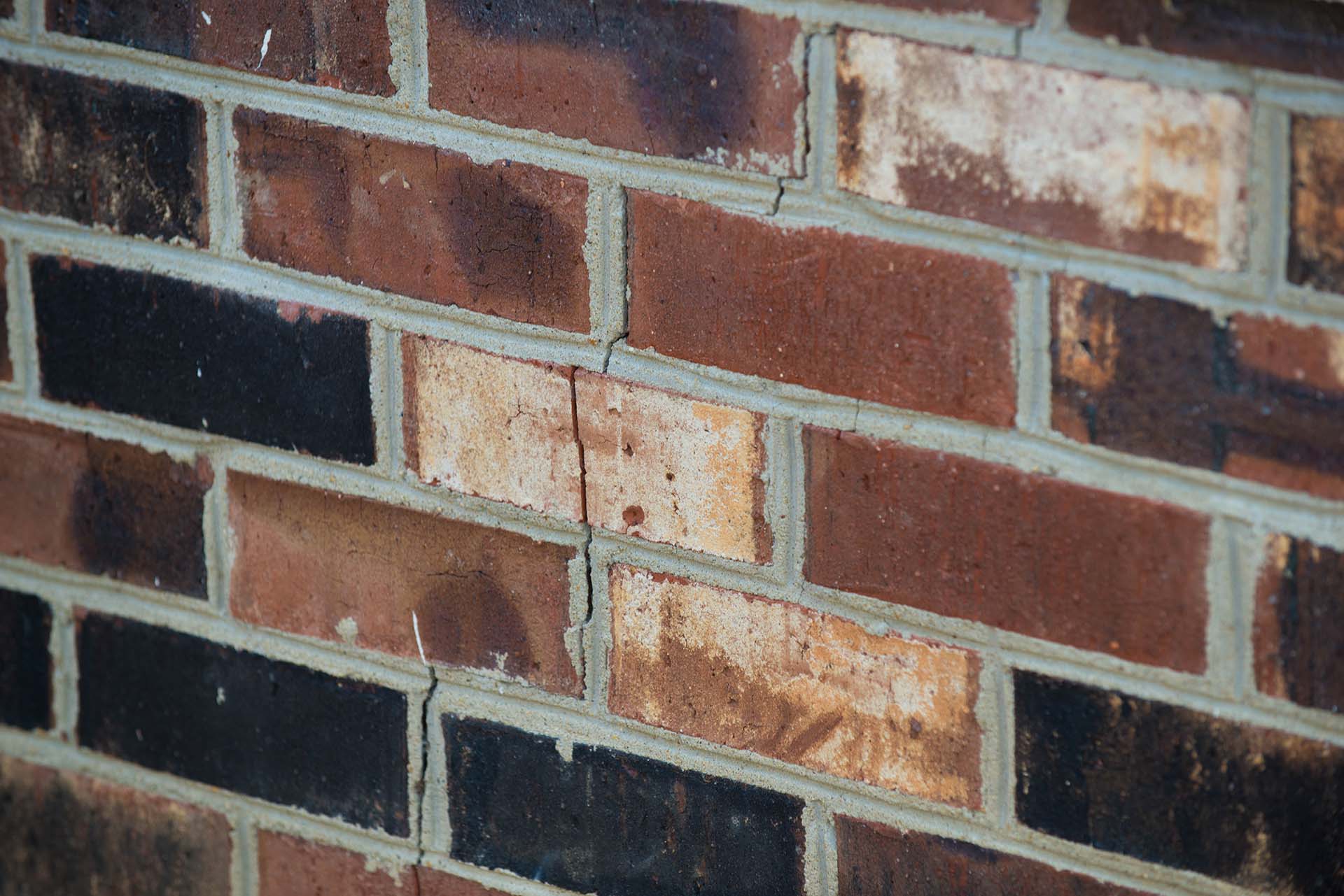 cracked bricks needing foundation repair