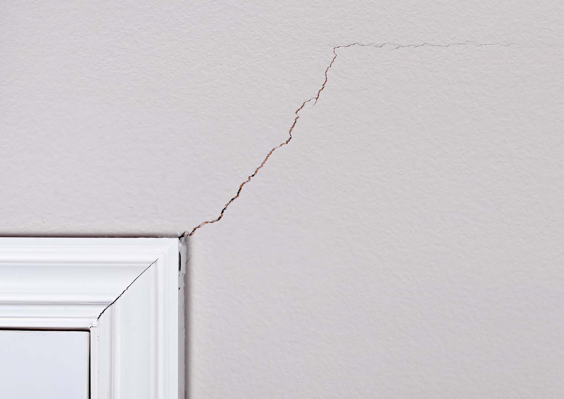 Drywall crack - Signs you need Crawl Space Encapsulation, Repair, & Waterproofing